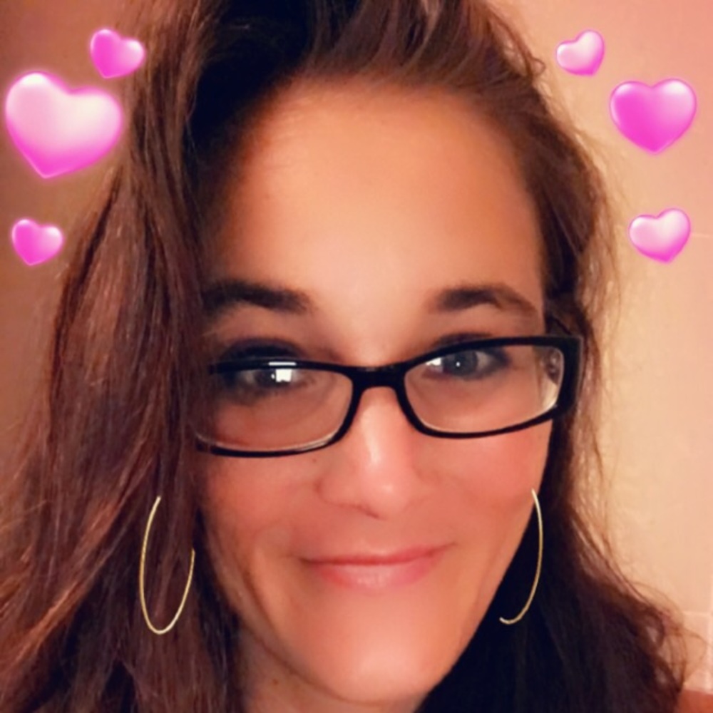 Meet your Posher, Lourdes